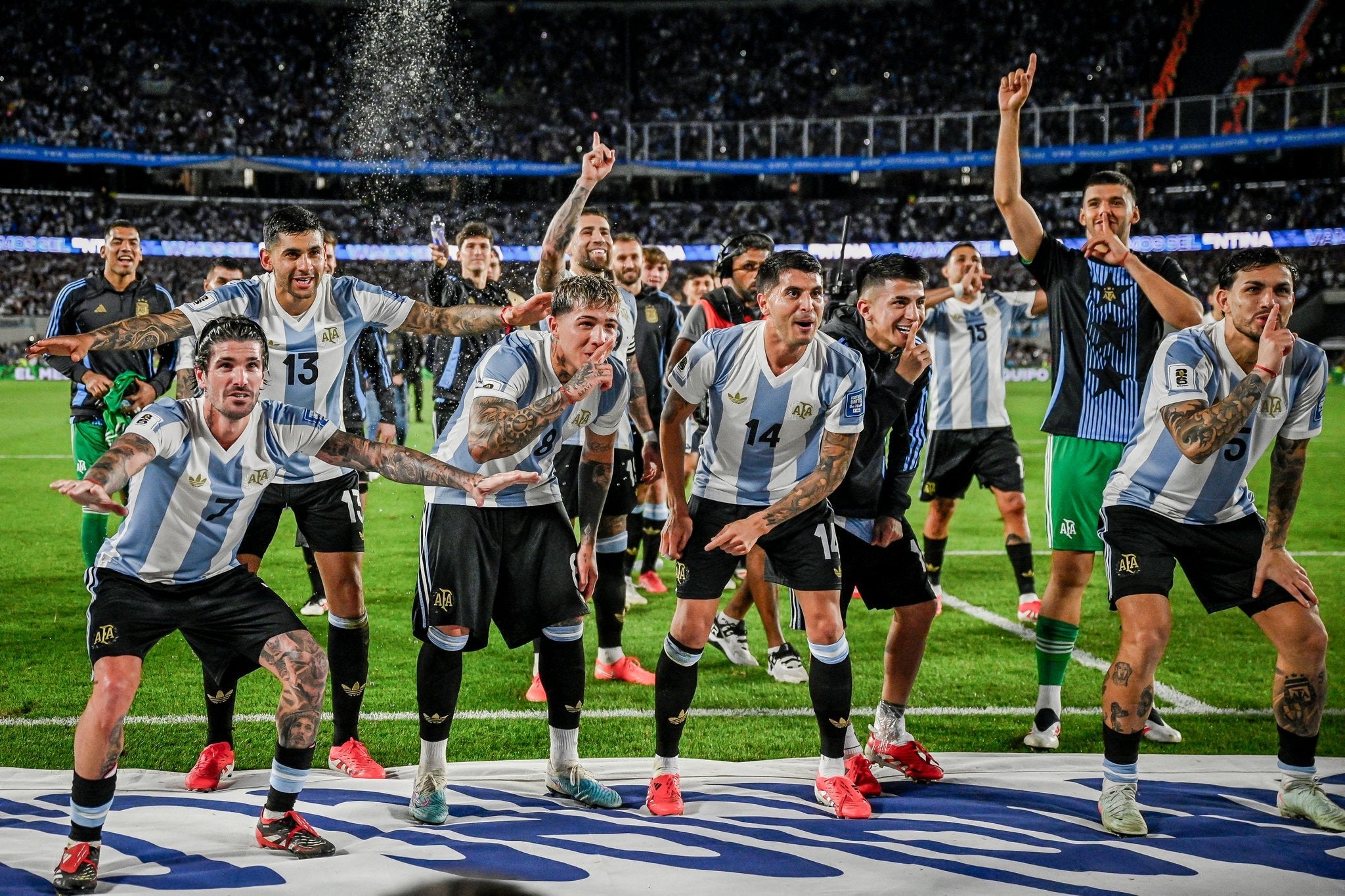 Argentina thrash Brazil 4-1 😱