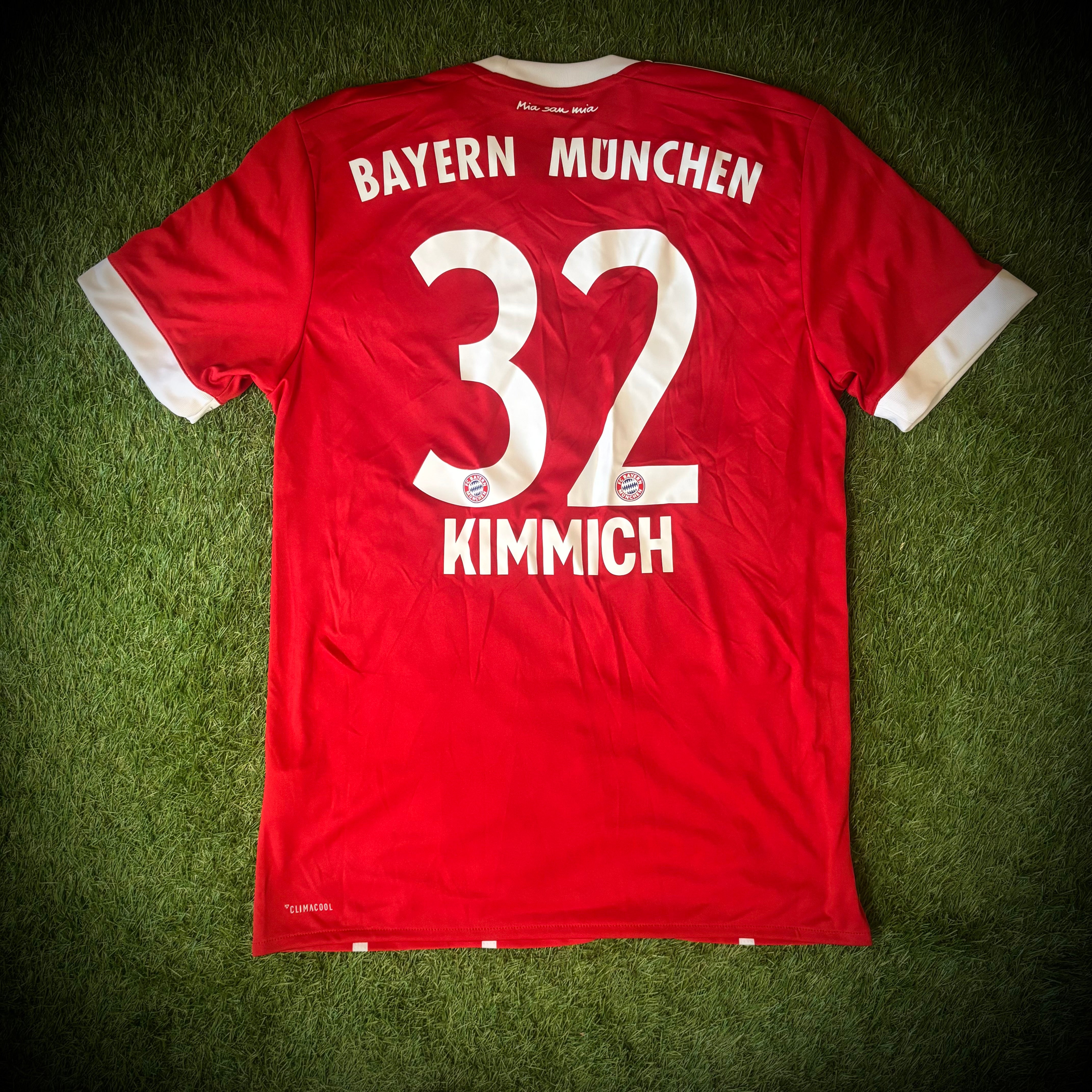 Bayern Munich 17/18 Home Shirt KIMMICH 32