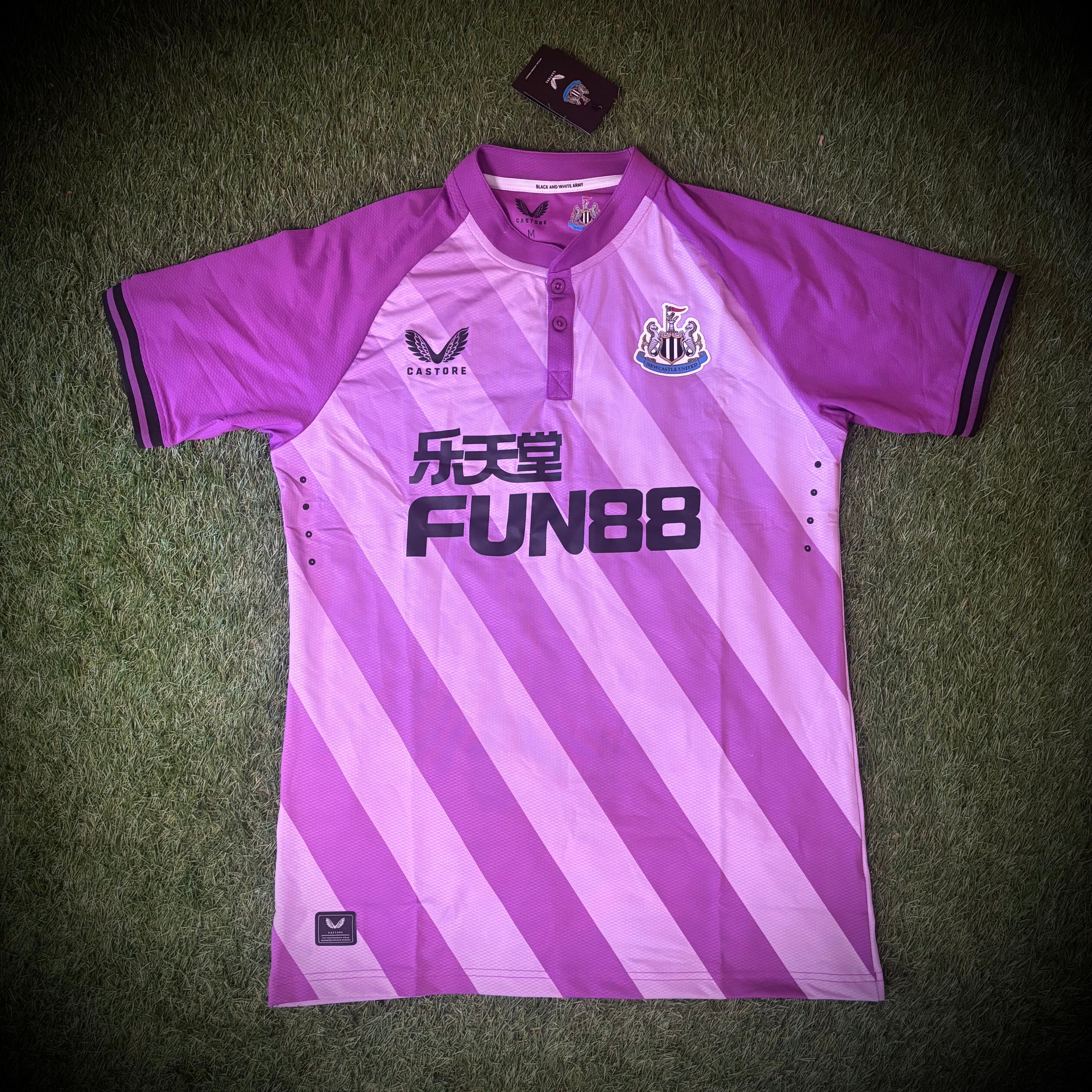 Newcastle 21/22 GK Home Shirt